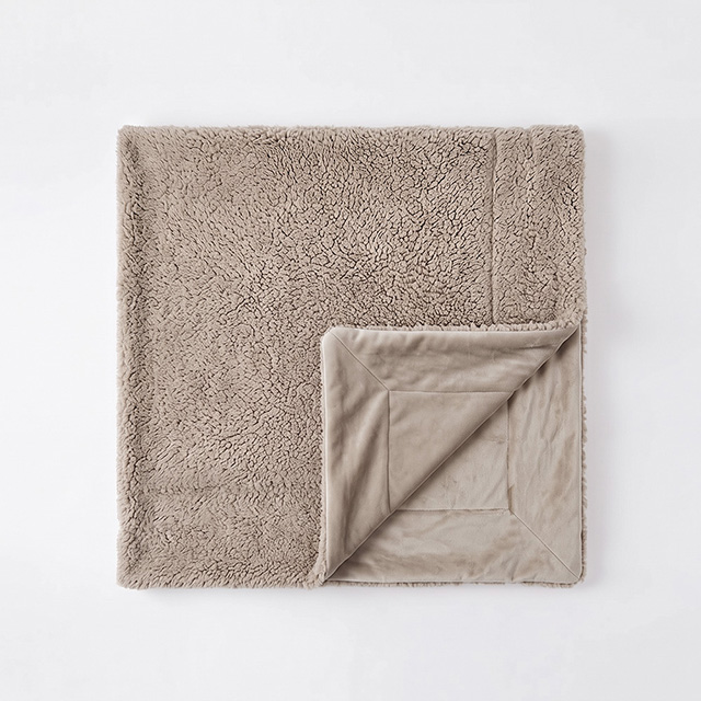 Luxurious Wheat Ear Fleece & Microplush Throw Blanket